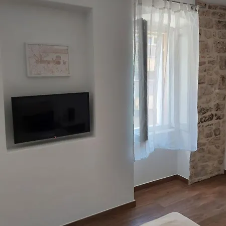 Barba Ante Ξενοδοχείο 3*