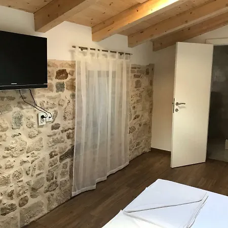 Barba Ante Βις